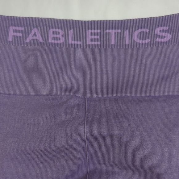 Fabletics Sync Seamless High-Waisted 7/8 Leggings, Color Washed Violetta Size S - Picture 4 of 15